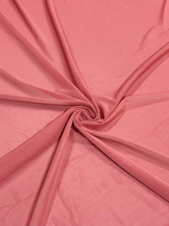 Showcasing Vintage Rose Dynamo Recycled Power Mesh